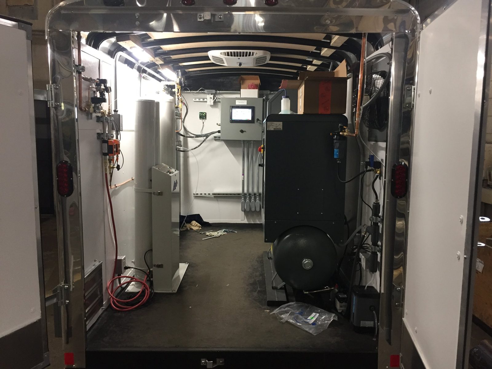 10 lbs/hr Ozone Injection Trailer with 20-Port Manifold