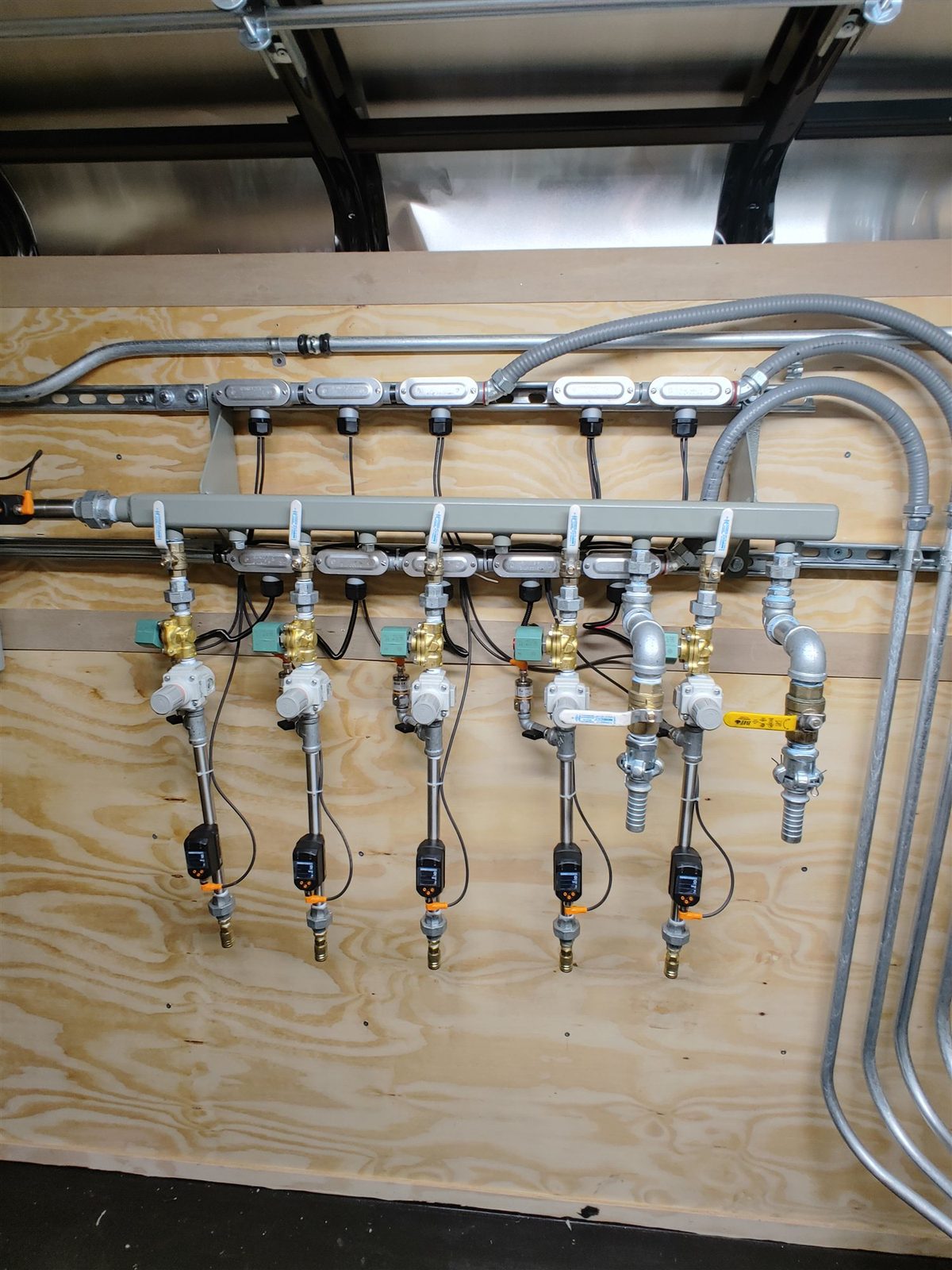 RS4008 — sparge manifold